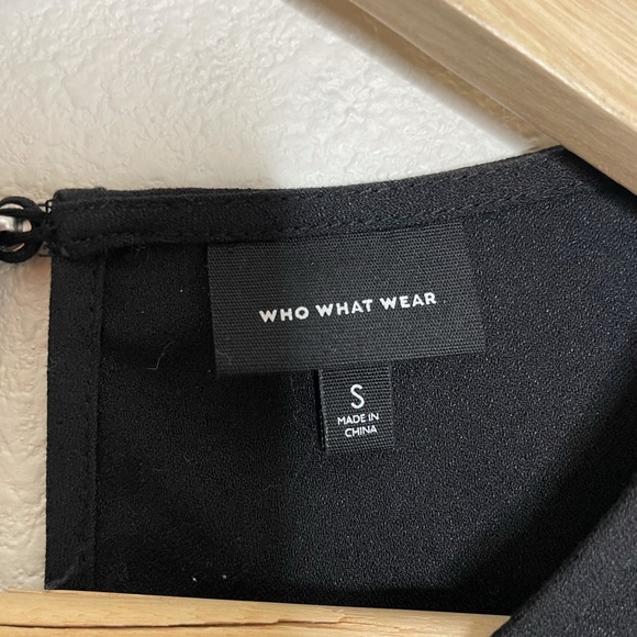 Who What Wear  Top Shirt Blouse Women's Size S Small Black Bell Sleeve - Picture 3 of 6